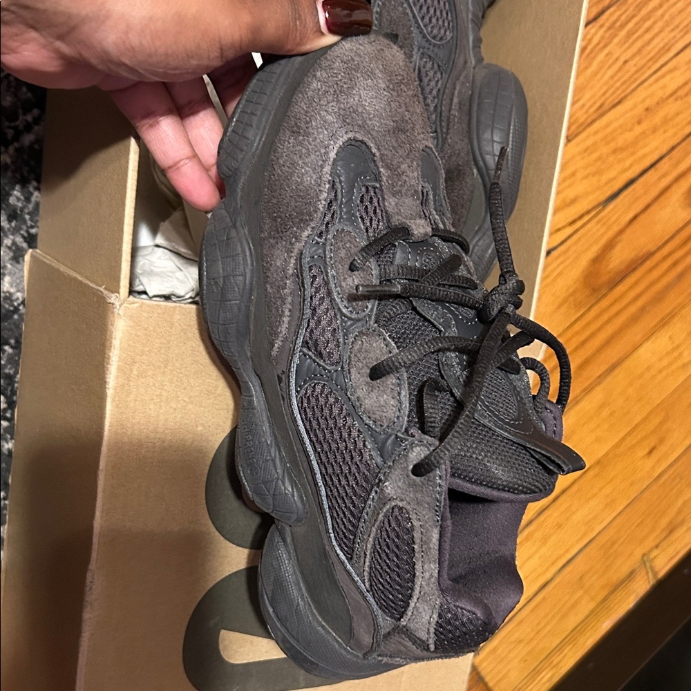 Yeezy Men's Shoes in Black and Gray